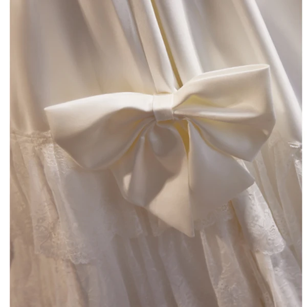Vintage / Retro Ivory Lace Flower Satin Wedding Dresses 2023 A-Line / Princess V-Neck Bow Short Sleeve Backless Floor-Length / Long Wedding