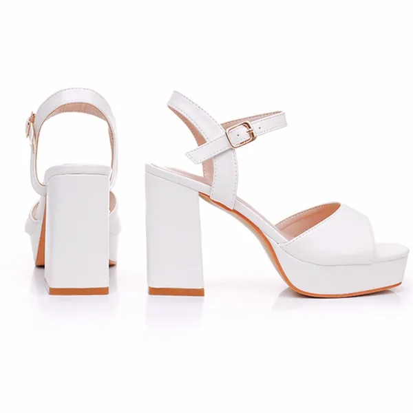 Minimalistisch Weiß Knöchelriemen Brautschuhe 2025 9 cm Thick Heels Peeptoes Hochzeit Sandaletten Hochhackige