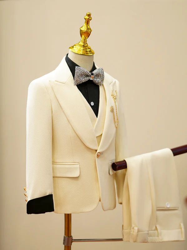Fashion Beige Prom 4-piece Boys Wedding Suits 2023