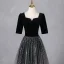 Elegante Schwarz Strass Pailletten Ballkleider 2024 A Linie Eckiger Ausschnitt Kurze Ärmel Rückenfreies Lange Ball Festliche Kleider