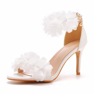 Charming White Appliques Wedding Shoes 2023 Ankle Strap 8 Cm Stiletto Heels Open Peep Toe Wedding Shoes High Heels