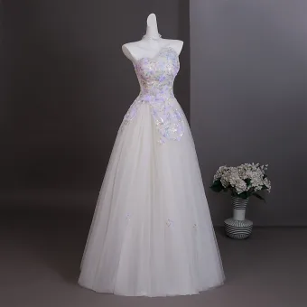 Chic Beautiful White Appliques Sequins Prom Dresses 2026 A Line Princess Sweetheart Sleeveless Backless Floor Length Long Prom Formal Dresses