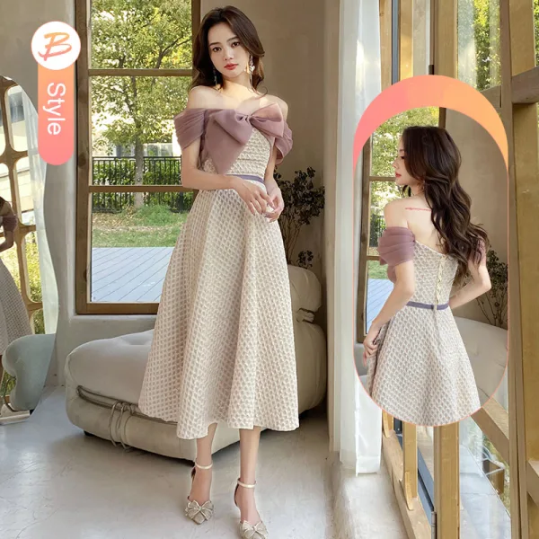 Modest / Simple Beige Bridesmaid Dresses 2022 A-Line / Princess Short Sleeve Backless Tea-length Bridesmaid