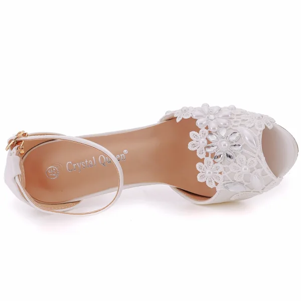 Elegant White Pearl Rhinestone Lace Flower Wedding Shoes 2023 Ankle Strap 10 cm Stiletto Heels Open / Peep Toe Wedding Sandals High Heels