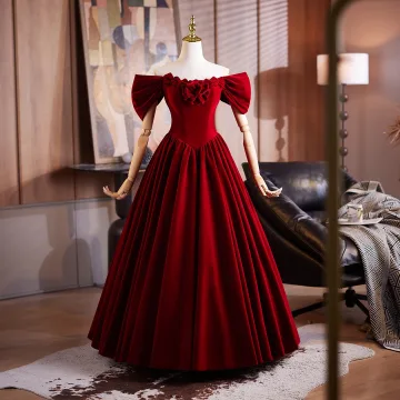 Vintage Retro Burgundy Velvet Prom Dresses 2025 A Line Princess Off The Shoulder Short Sleeve Backless Floor Length Long Prom Formal Dresses