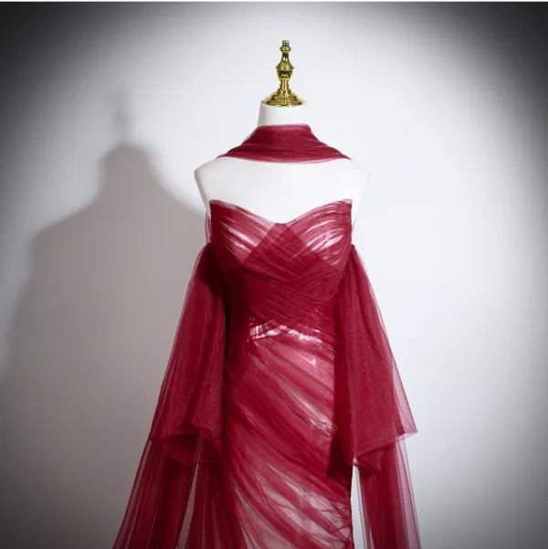 Sexy Burgundy Evening Dresses 2025 Trumpet / Mermaid Strapless Sleeveless Backless Sweep Train Formal Dresses