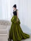 Vintage / Originale Vert Foncé Volants en Cascade Robe De Bal 2025 Robe Boule Encolure Carrée Sans Manches Dos Nu Train De Balayage Robe De Ceremonie
