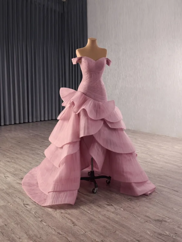 High-end Unusual Blushing Pink Cascading Ruffles Prom Dresses 2025 Ball Gown Off-The-Shoulder Short Sleeve Backless Sweep Train Formal Dresses