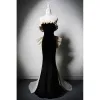 Sexy Black Evening Dresses 2024 Trumpet / Mermaid Strapless Sleeveless Backless Bow Sweep Train Formal Dresses
