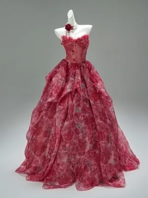 Luksus Burgunder Appliques Gripende Ruffles Ballkjoler 2025 Ballkjole Strapless Uten Ermer Ryggløse Feie Tog Formelle Kjoler