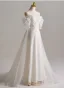 Elegante Weiß Applikationen Brautkleider / Hochzeitskleider 2025 A Linie Off Shoulder Kurze Ärmel Rückenfreies Sweep / Pinsel Zug Tülle