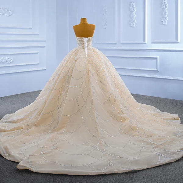 Haut de Gamme Champagne Paillettes Robe De Mariée 2022 Robe Boule Bustier Sans Manches Dos Nu Royal Train Mariage