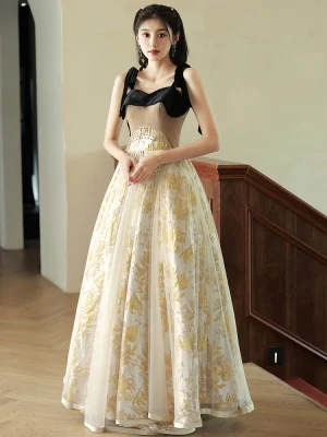 Chic Beautiful Gold Pearl Tassel Evening Dresses 2023 A Line Princess Spaghetti Straps Sleeveless Backless Floor Length Long Evening Party Formal Dresses