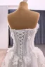 High End Weiß Handgefertigt Perlenstickerei Applikationen Pailletten Brautkleider / Hochzeitskleider 2025 A Linie Bandeau Ärmellos Rückenfreies Sweep / Pinsel Zug Hochzeit