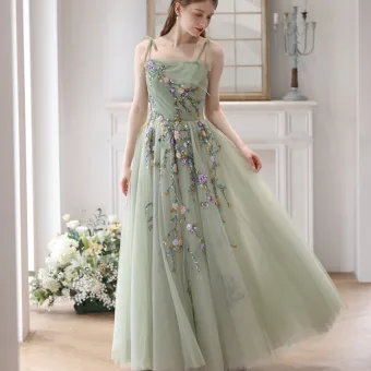 Chic Belle Vert Cendré Perlage En Dentelle Fleur Robe De Bal 2024 Princesse Bretelles Spaghetti Sans Manches Dos Nu Longue Promo Robe De Ceremonie