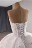 High End Weiß Handgefertigt Perlenstickerei Perle Pailletten Quinceañera Brautkleider / Hochzeitskleider 2025 Ballkleid Bandeau Ärmellos Rückenfreies Kapelle-Schleppe Tülle