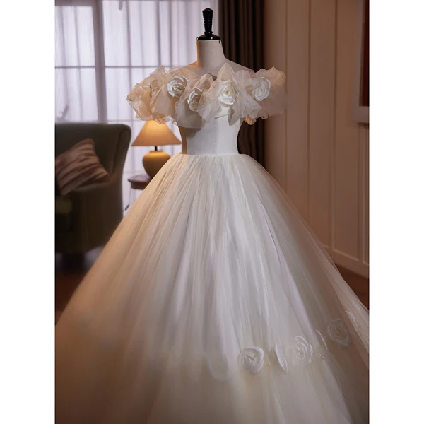 Schöne Weiß Applikationen Leichtes Brautkleider / Hochzeitskleider 2024 Ballkleid Off Shoulder Ärmellos Rückenfreies Lange Hochzeit