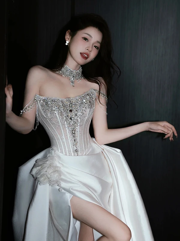 Illusion White Beading Rhinestone Satin Split Front Corset Wedding Dresses 2024 A-Line / Princess Strapless Sleeveless Backless Chapel Train Wedding