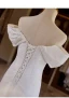 Schlicht Weiß Gespaltete Front Leichtes Brautkleider / Hochzeitskleider 2024 Meerjungfrau Off Shoulder Kurze Ärmel Rückenfreies Sweep / Pinsel Zug Hochzeit