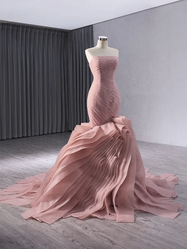 High-end Blushing Pink Cascading Ruffles Flower Prom Dresses 2024 Trumpet / Mermaid Strapless Sleeveless Backless Court Train Prom Formal Dresses