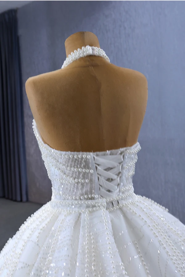 Luxury / Gorgeous White Handmade  Beading Pearl Sequins Wedding Dresses 2023 Ball Gown Halter Sleeveless Backless Floor-Length / Long Wedding