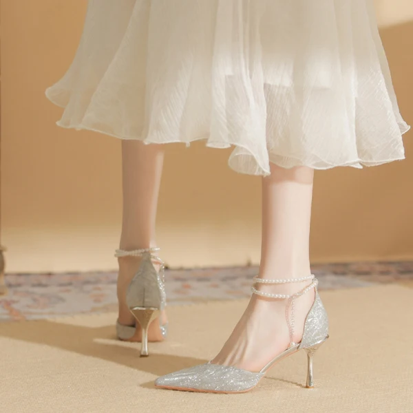 Charmant Silber Perle Knöchelriemen Glanz Abend Sandalen Damen 2023 8 cm Stilettos Spitzschuh Sandaletten Hochhackige