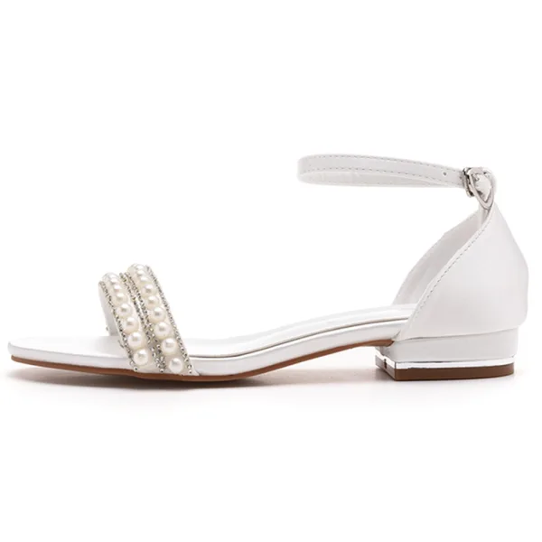 Chic / Beautiful White Pearl Flat Wedding Shoes 2023 Ankle Strap Open / Peep Toe Wedding Sandals
