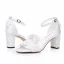Schöne Ivory / Creme Hochzeit Spitze Blumen Knöchelriemen Brautschuhe Hochhackige 2024 7 cm Thick Heels Peeptoes Sandaletten