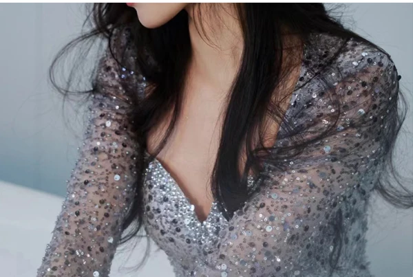 Glitzernden Sexy Grau Perlenstickerei Pailletten Gespaltete Front Abendkleider 2024 Meerjungfrau Eckiger Ausschnitt Lange Ärmel Rückenfreies Lange Abend Festliche Kleider