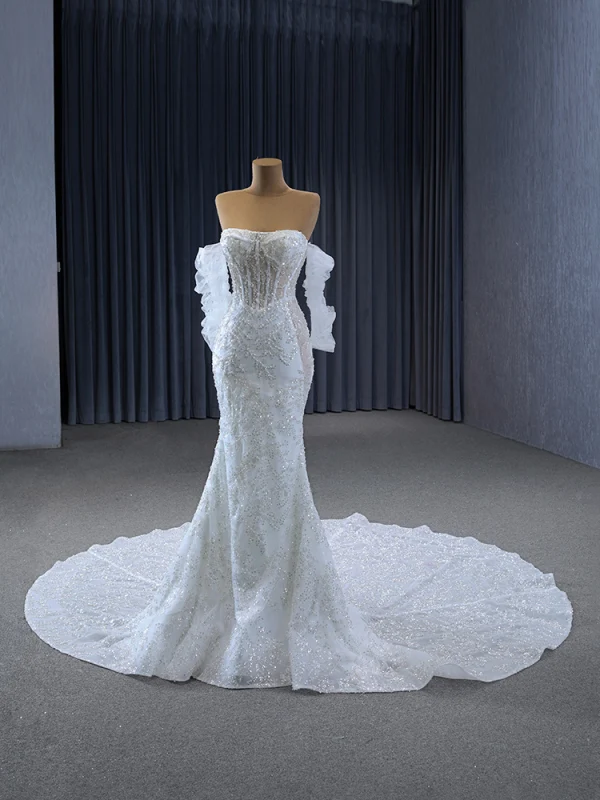 Glitzernden High End Weiß Handgefertigt Perlenstickerei Pailletten Brautkleider / Hochzeitskleider 2024 Meerjungfrau Off Shoulder 3/4 Ärmel Rückenfreies Hof-Schleppe Hochzeit