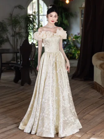 Charmant Champagne Glitter Robe De Bal 2025 Princesse Volants De L Épaule Manches Courtes Dos Nu Longue Robe De Ceremonie