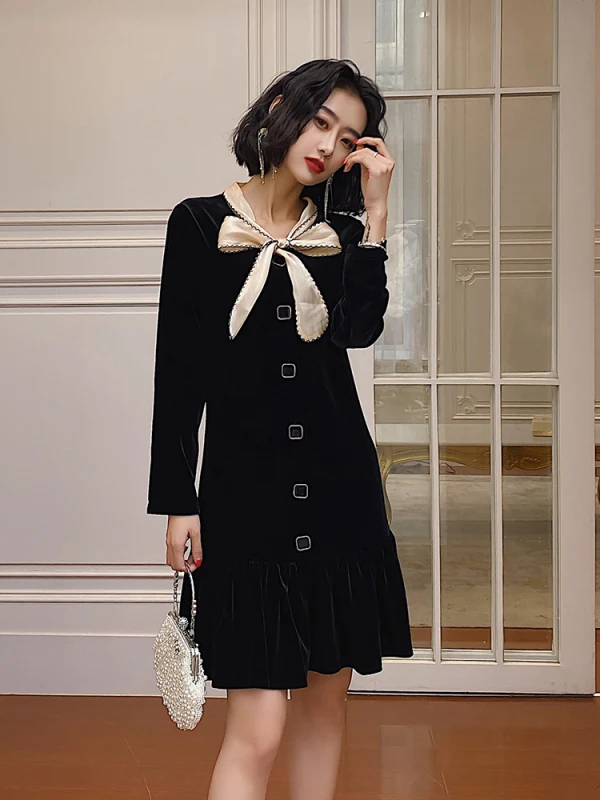Elegant Black Velour Homecoming Graduation Dresses 2022 A-Line / Princess Scoop Neck Bow Long Sleeve Knee-Length Formal Dresses