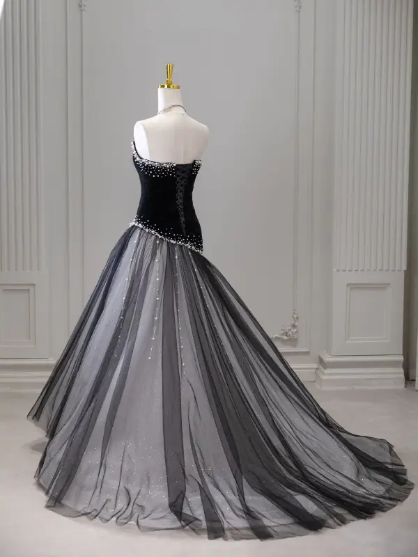 Charmant Schwarz Perle Abendkleider 2026 Meerjungfrau Bandeau Ärmellos Rückenfreies Sweep / Pinsel Zug