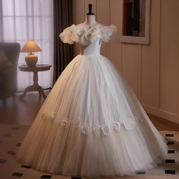 Chic Beautiful White Appliques Light Wedding Dresses 2024 Ball Gown Off The Shoulder Sleeveless Backless Floor Length Long Wedding