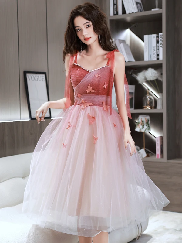 Charmant Rougissant Rose Paillettes Robe De Bal 2022 Princesse Bretelles Spaghetti Sans Manches En Dentelle Appliques Faux Diamant Dos Nu Mi-Longues Robe De Ceremonie