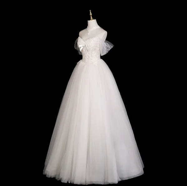 Simple Légère Blanche Perlage Perle En Dentelle Fleur Robe De Mariée 2025 Princesse De l'épaule Manches Courtes Dos Nu Longue Mariage