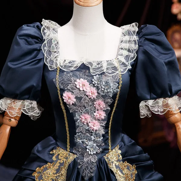 Vintage / Retro Medieval Navy Blue Lace Flower Rhinestone Sequins Prom Dresses 2026 Ball Gown Square Neckline Short Sleeve Floor-Length / Long Prom Formal Dresses Vintage / Retro Medieval Navy Blue Lace Flower Rhinestone Sequins Prom Dresses 2026 Ball Gown Square Neckline Short Sleeve Floor-Length / Long Prom Formal Dresses