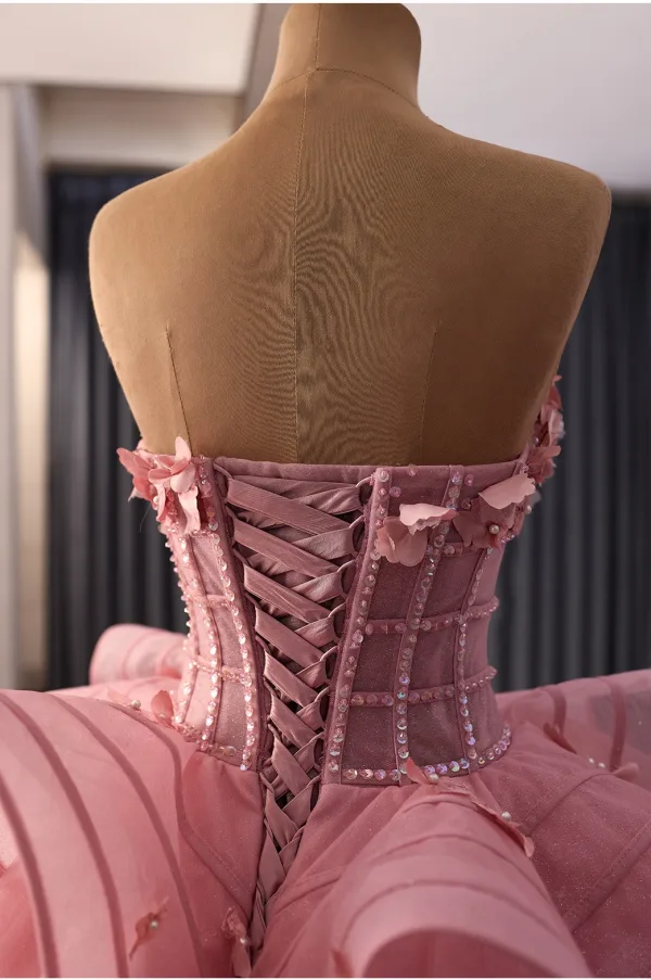 Luxury / Gorgeous Blushing Pink Handmade  Appliques Sequins Pearl Cascading Ruffles Prom Dresses 2026 Ball Gown Strapless Sleeveless Backless Chapel Train Prom Formal Dresses