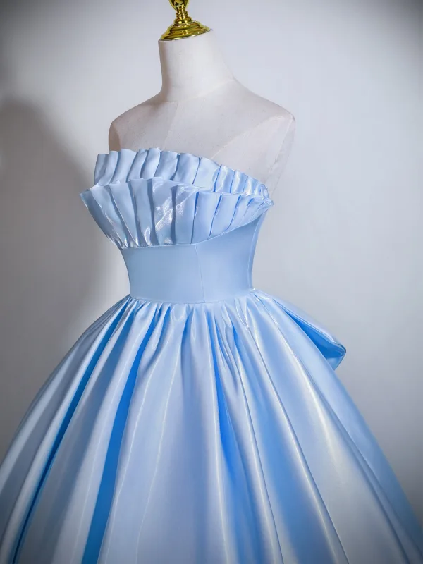 Elegant Sky Blue Satin Prom Dresses 2026 Ball Gown Strapless Sleeveless Backless Bow Floor-Length / Long Formal Dresses
