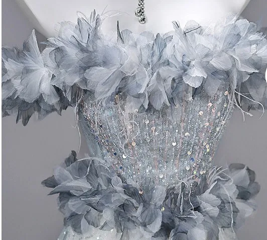 Charmant Gris Perlage Appliques Paillettes Robe De Soirée 2026 Princesse De l'épaule Manches Courtes Dos Nu Longue Robe De Ceremonie