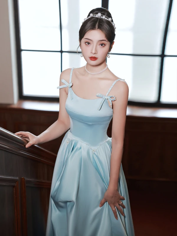 Fashion Sky Blue Satin Homecoming Graduation Dresses 2022 A-Line / Princess Pearl Bow Spaghetti Straps Sleeveless Backless Floor-Length / Long Formal Dresses