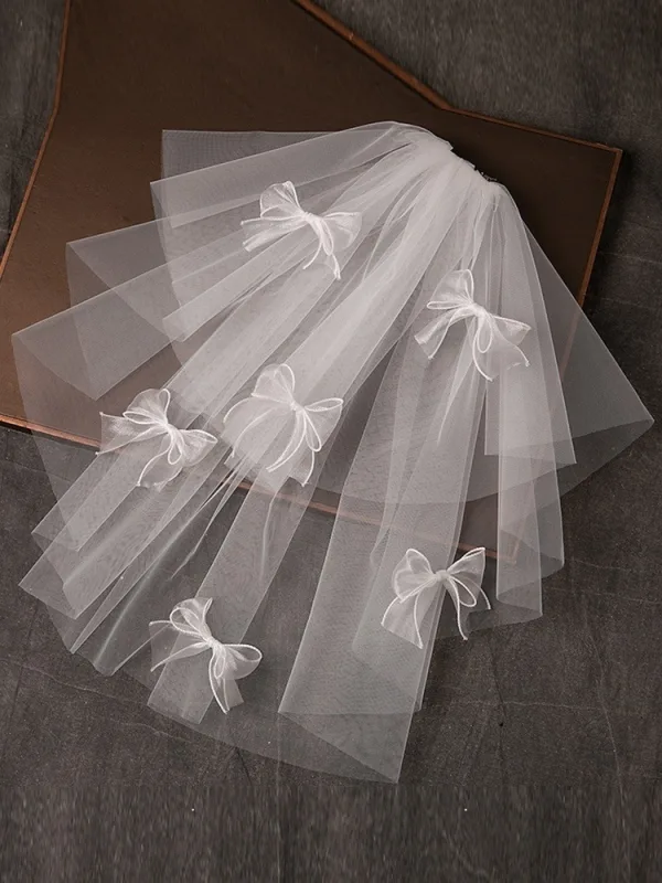 Lovely White Bow Tulle Wedding Veils 2025