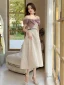Modest / Simple Beige Bridesmaid Dresses 2022 A-Line / Princess Short Sleeve Backless Tea-length Bridesmaid