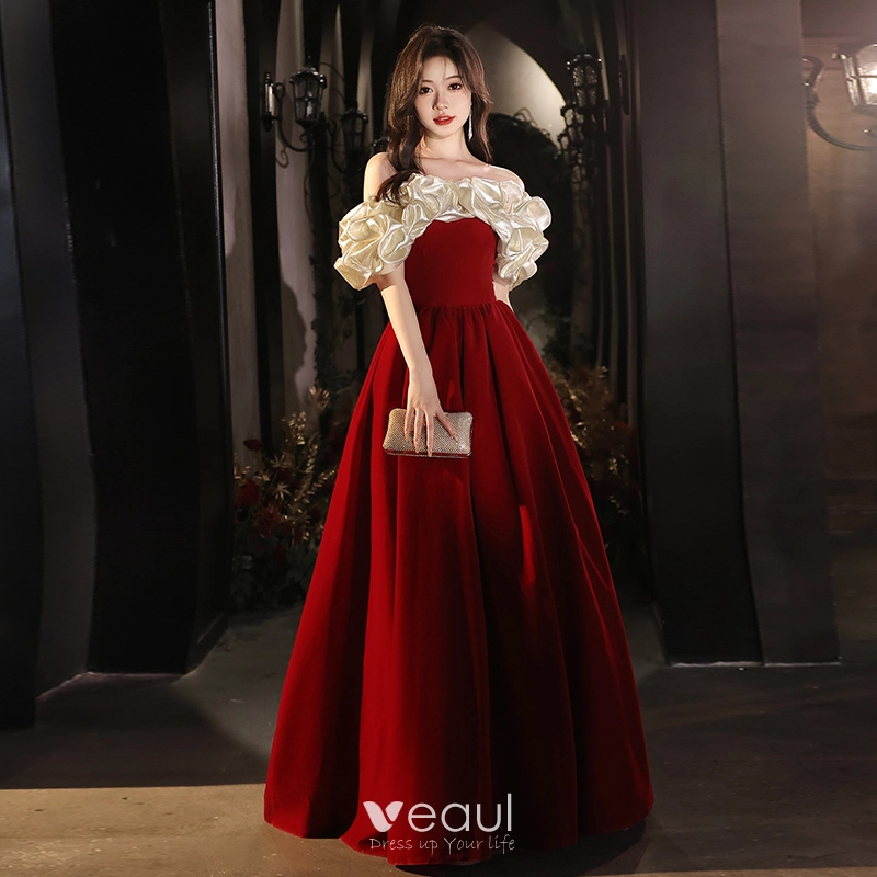 Elegant Burgundy Prom Dresses 2024 A-Line / Princess Ruffle  Off-The-Shoulder Short Sleeve Backless Floor-Length / Long Prom Formal  Dresses