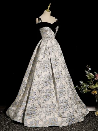 Élégant Noire Impression Robe De Bal 2023 Princesse Bretelles Spaghetti Sans Manches Dos Nu Longue Promo Robe De Ceremonie