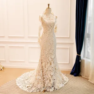 Luxury Gorgeous Fashion Champagne Handmade Pearl Sequins Lace Flower Wedding Dresses 2026 Trumpet Mermaid Halter Sleeveless Sweep Train