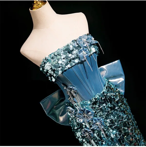 Sexy Glitzernden Blau Perlenstickerei Strass Pailletten Abendkleider 2025 Meerjungfrau Bandeau Ärmellos Rückenfreies Schleife Sweep / Pinsel Zug Abend