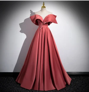 Elegant Vannmelon Perle Satin Ballkjoler 2024 Ballkjole Av Skulderen Korte Ermer Ryggløse Lange Ball Formelle Kjoler