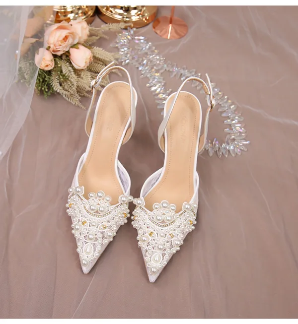 Charming White Lace Flower Rhinestone Pearl Wedding Shoes 2023 8 cm Stiletto Heels Pointed Toe Wedding Sandals High Heels
