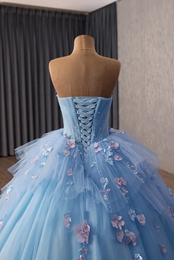 Blumenfee Himmelblau Applikationen Perle Ballkleider 2026 Ballkleid Bandeau Ärmellos Rückenfreies Kapelle-Schleppe Festliche Kleider